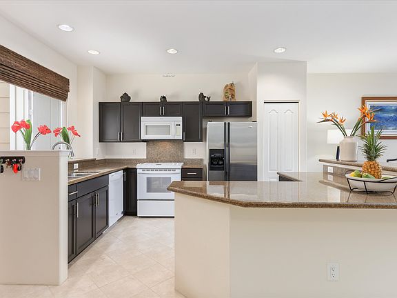 4th image of 75-6060 Kuakini Hwy APT C2