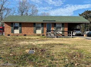 16760 Springs Mill Rd, Laurinburg, NC 28352