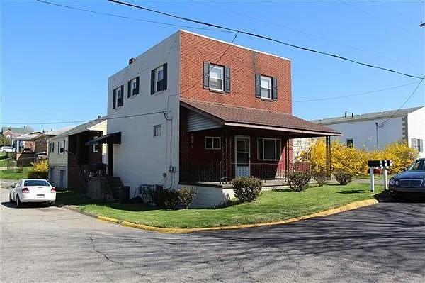 154 Columbus Way