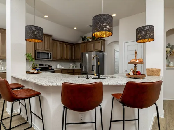 9824 Mescalbean Blvd, Crowley, TX 76036