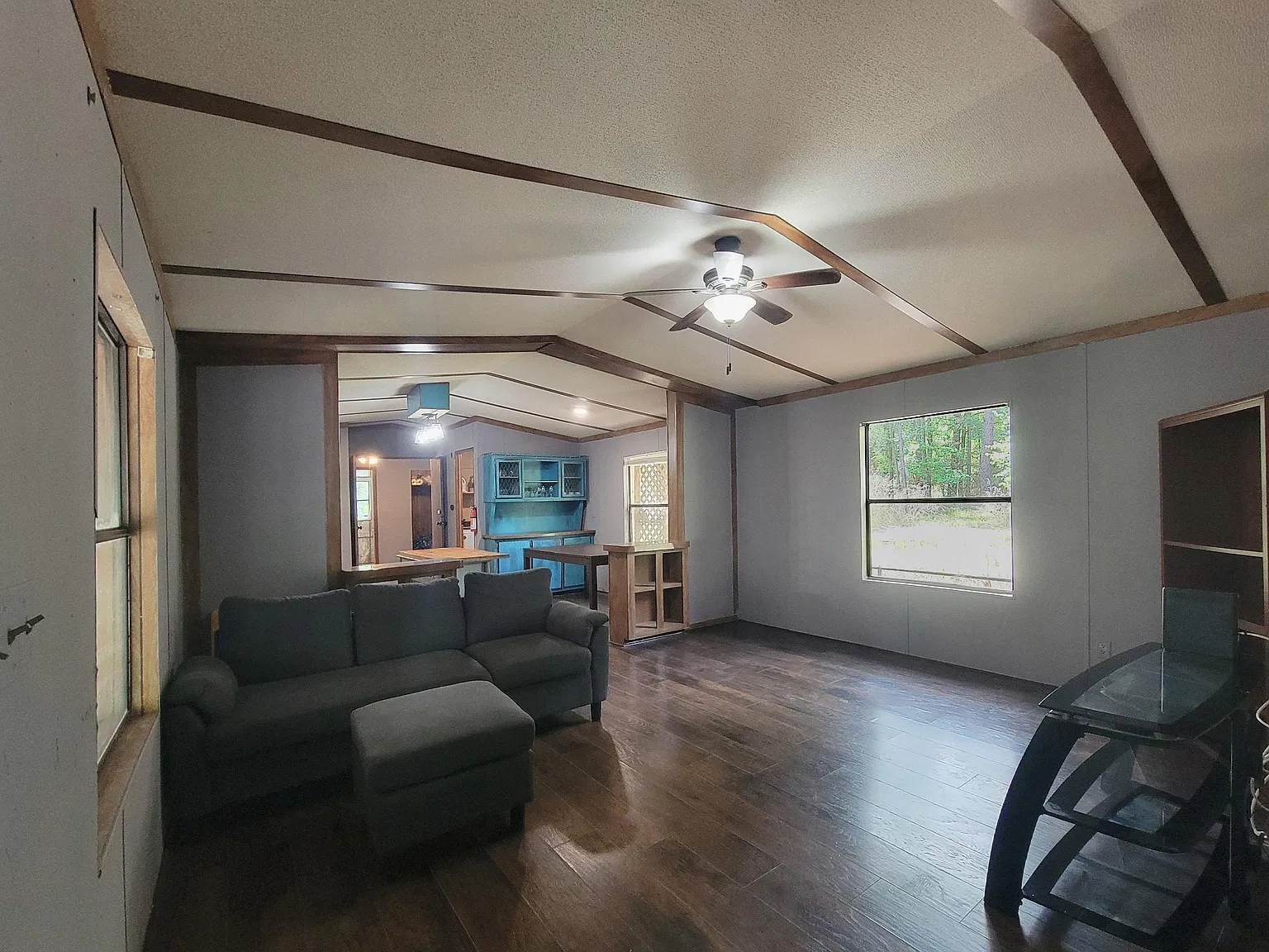 2 bed, 2.0 bath, 960 sqft, $1,250 — Photo 3
