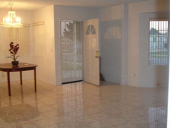 4th image of 2409 W 180th St
