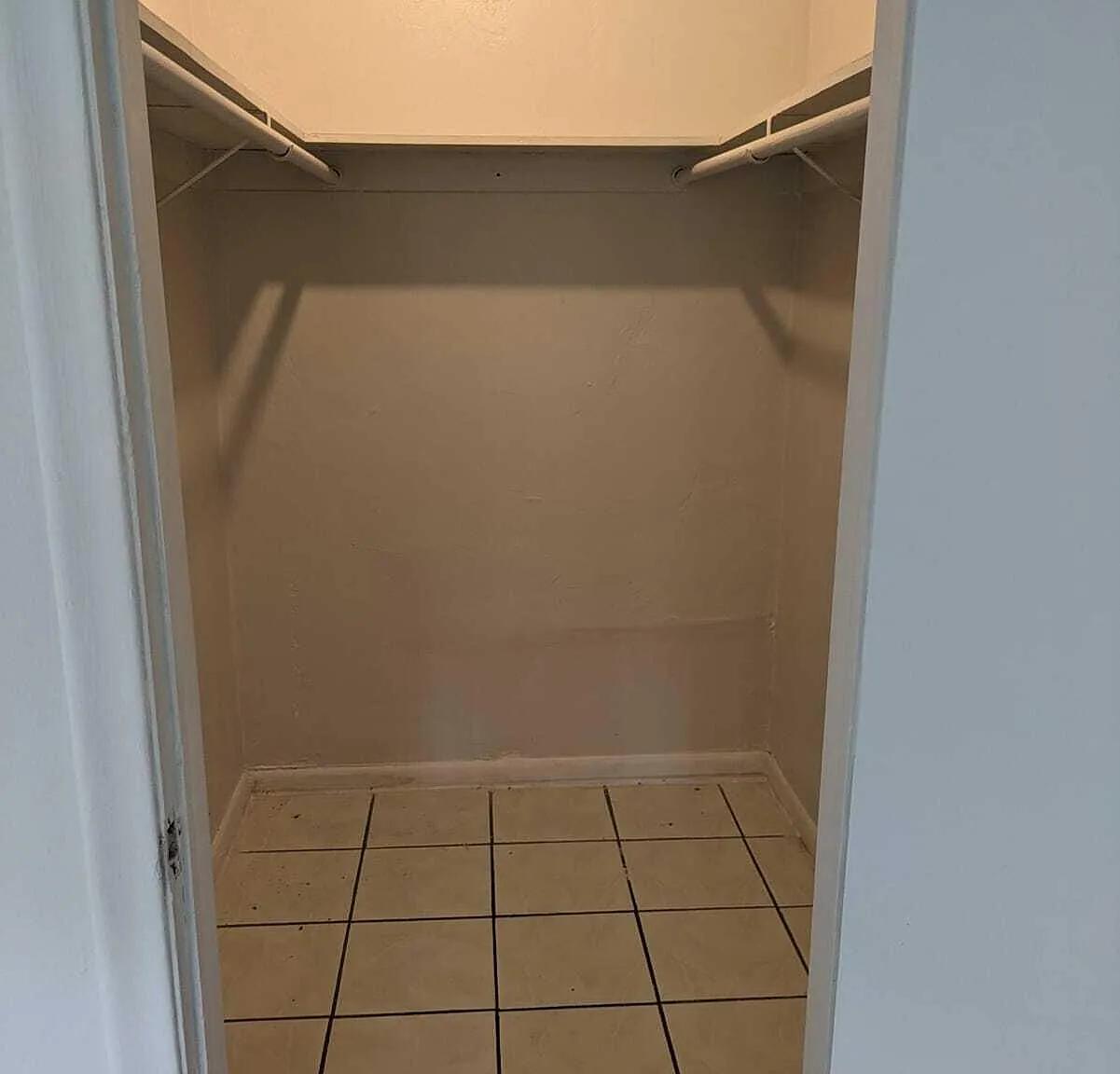 1 bed, 1.0 bath, 650 sqft, $1,575 — Photo 4