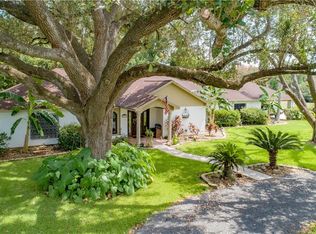 201 Yucca Dr, Victoria, TX 77904