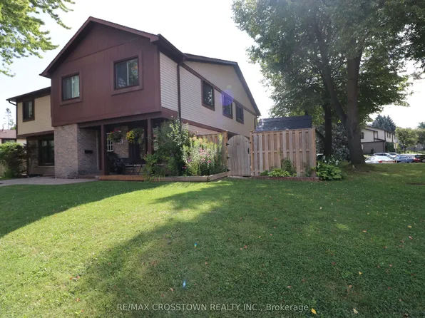 6650 Falconer Dr #81, Mississauga, ON L5N 1B5