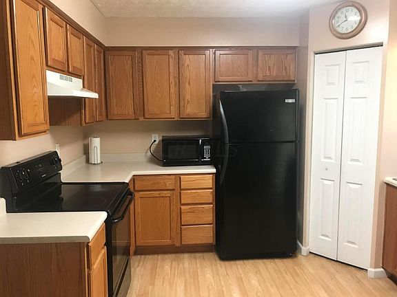 3rd image of 3305 Payday Ln