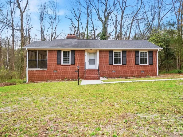 314 S Elm St, Pageland, SC 29728