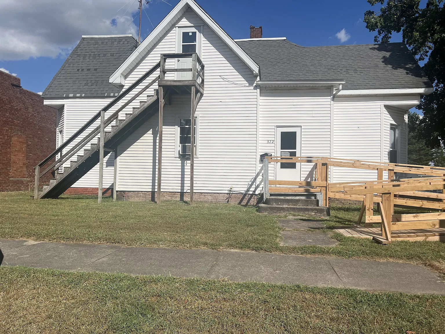 1 bed, 1.0 bath, 700 sqft, $750 — Photo 1