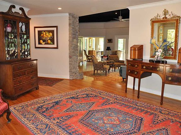 2nd image of 5 Yeamans Hall Ct