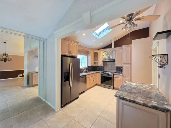 941 Ramona Ave #2, Staten Island, NY 10309