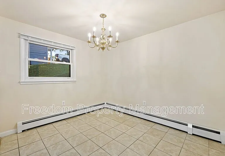 14309 Fairmont Ct — Photo 17