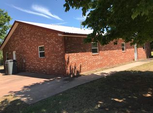 184861 N 2740th Rd, Comanche, OK 73529