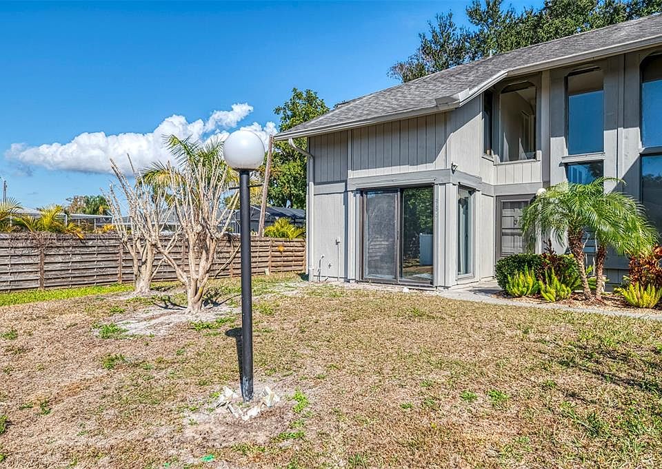 1st image of 984 N Beneva Rd #T-7