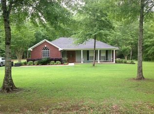 119 Corey Ln, Lucedale, MS 39452