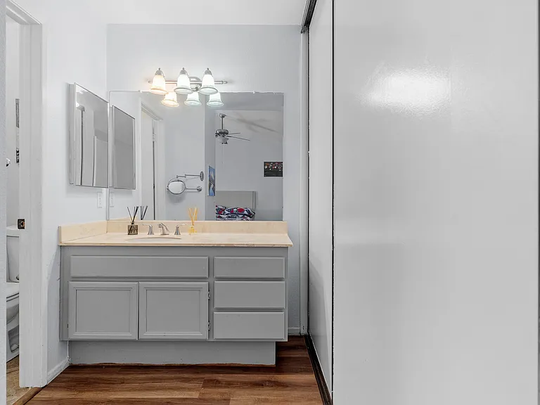 1834 Olamar Way — Photo 19