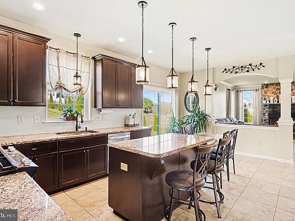 5th image of 76 Gehringer Rd