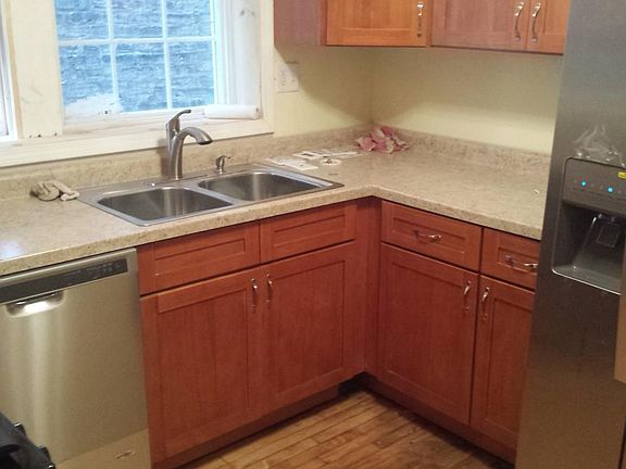 2nd image of 1911 N Whipple St APT 1F