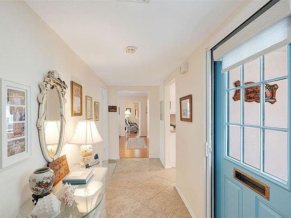 4th image of 2717 RIVERBLUFF PLACE #V49