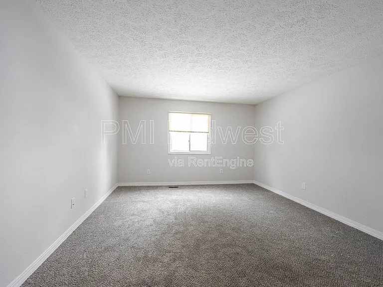 507 Conner Creek Dr — Photo 16