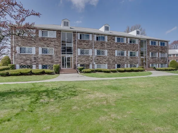 7 Fernview Ave APT 7, North Andover, MA 01845