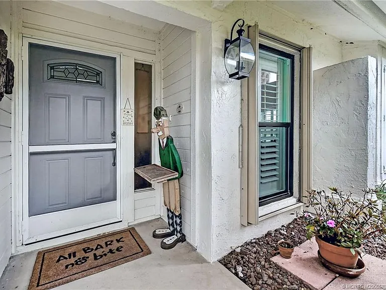 5636 SE Foxcross Pl — Photo 7