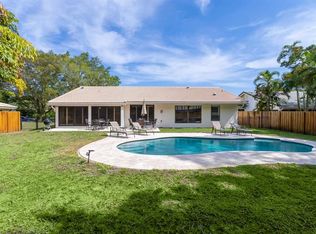 804 Foxpointe Cir, Delray Beach, FL 33445