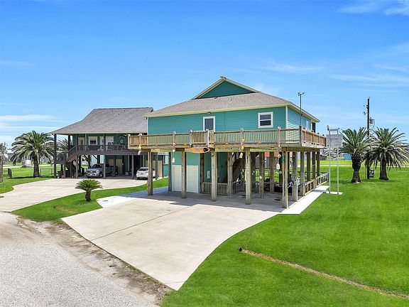 3rd image of 2418 Sand Crab Ln