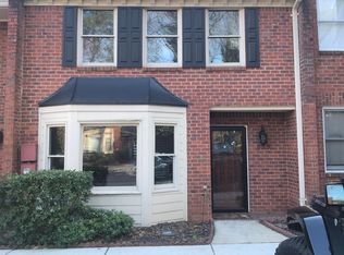 870 Lenox Oaks Cir NE, Atlanta, GA 30324