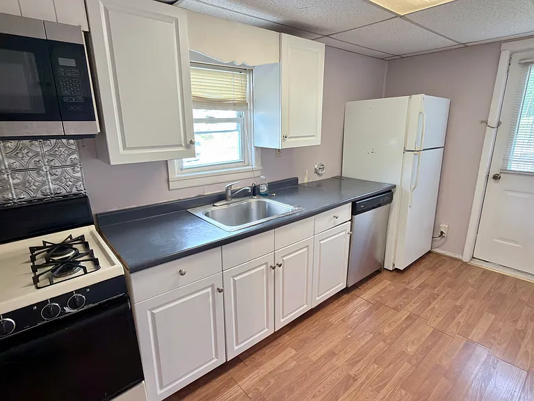 156 E Northampton St — Photo 12