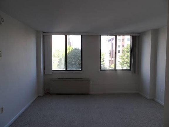 3rd image of 801 N Pitt St APT 1000