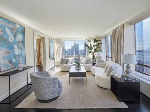 860 United Nations Plaza image 1 of 31