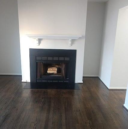 3rd image of 5228 Leeward Ln