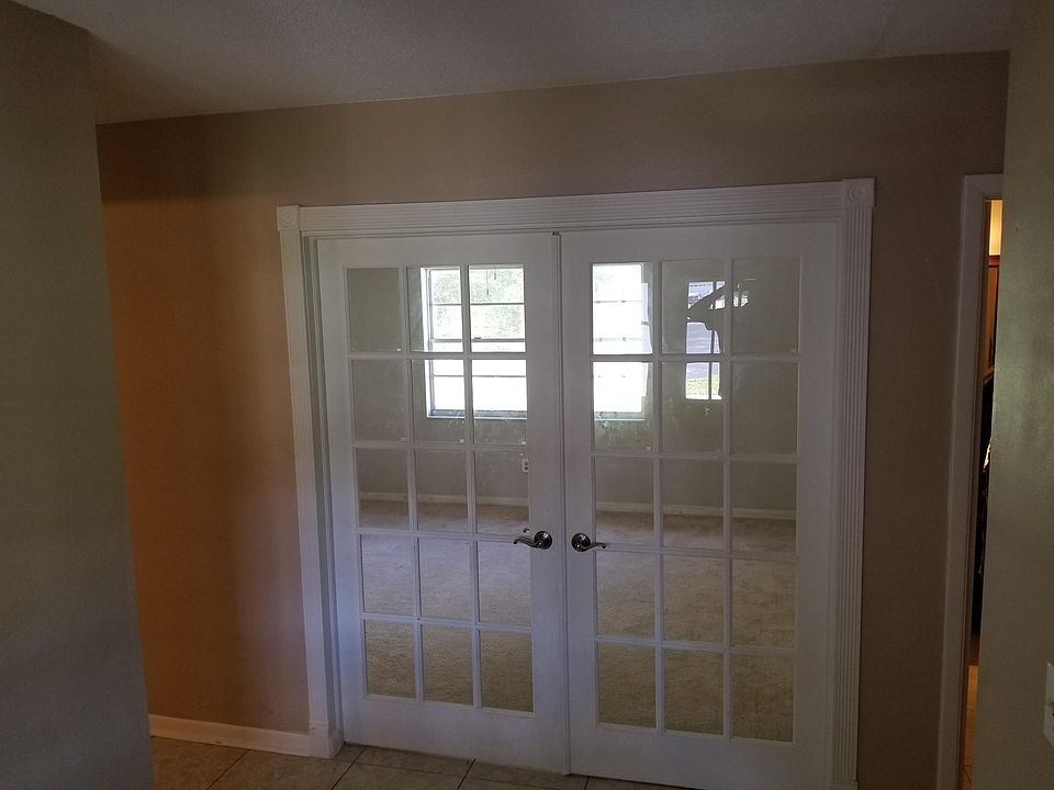 1st image of 16518 Silverhill Dr