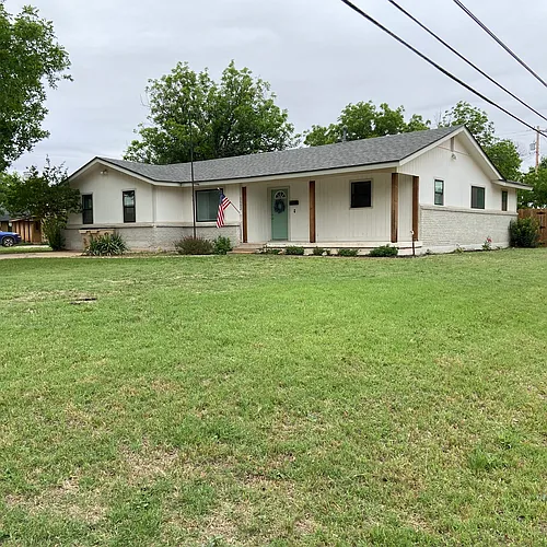 1502 Sunset St Photo 1