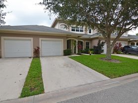 1828 E Sanderling Ln