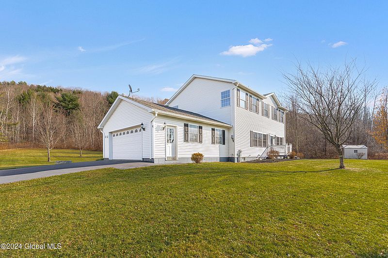 2nd image of 364 Elm Drive