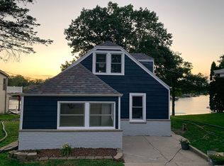 W186S7683 Lincoln Dr, Muskego, WI 53150