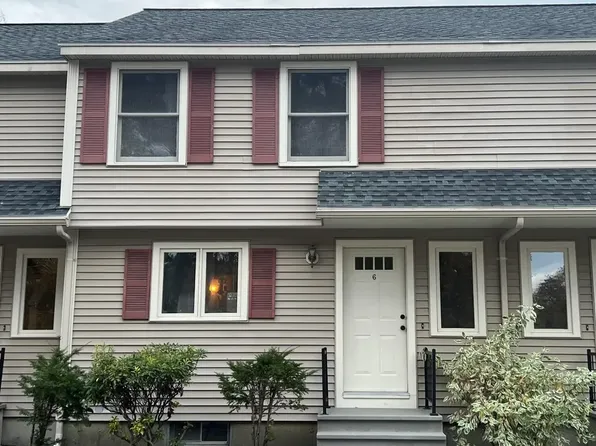 162 Beach St APT 6, Saco, ME 04072