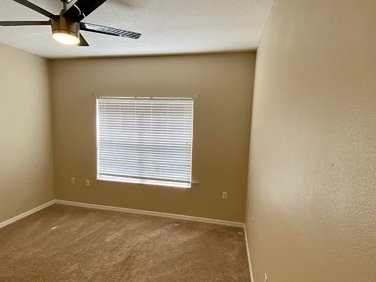 10000 SW 52nd Ave #76 — Photo 10