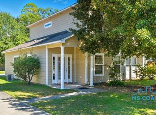 103 Earle Taylor Ln, Ocean Springs, MS 39564