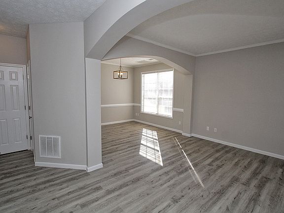 3rd image of 2951 Belfaire Lake Dr