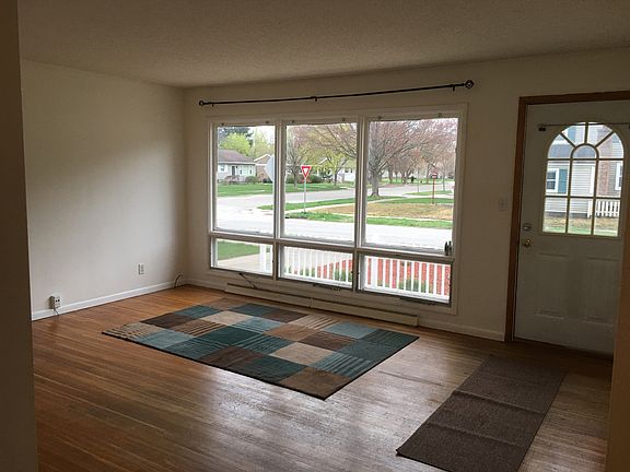 2nd image of 315 Orchard Ave