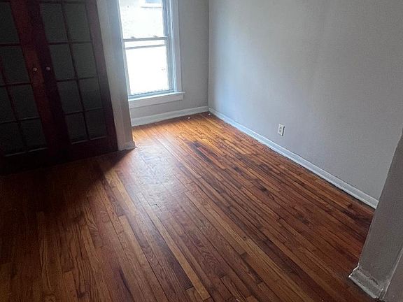 5th image of 87 Glenwood Ave