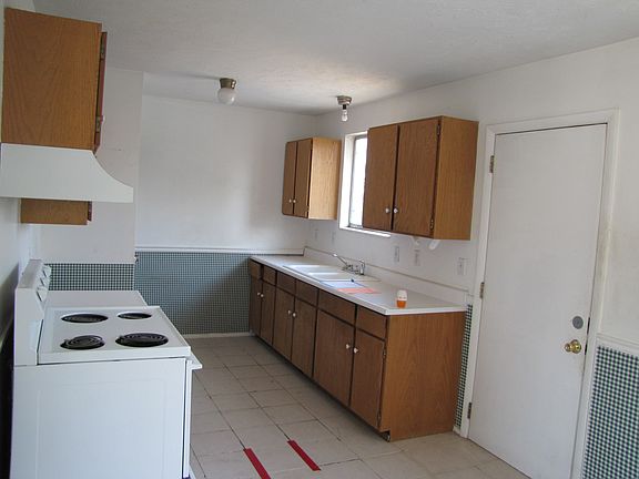 2nd image of 5545 W Lilac Ave