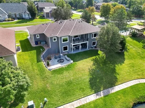 1755 E Tiara Pines St, Derby, KS 67037