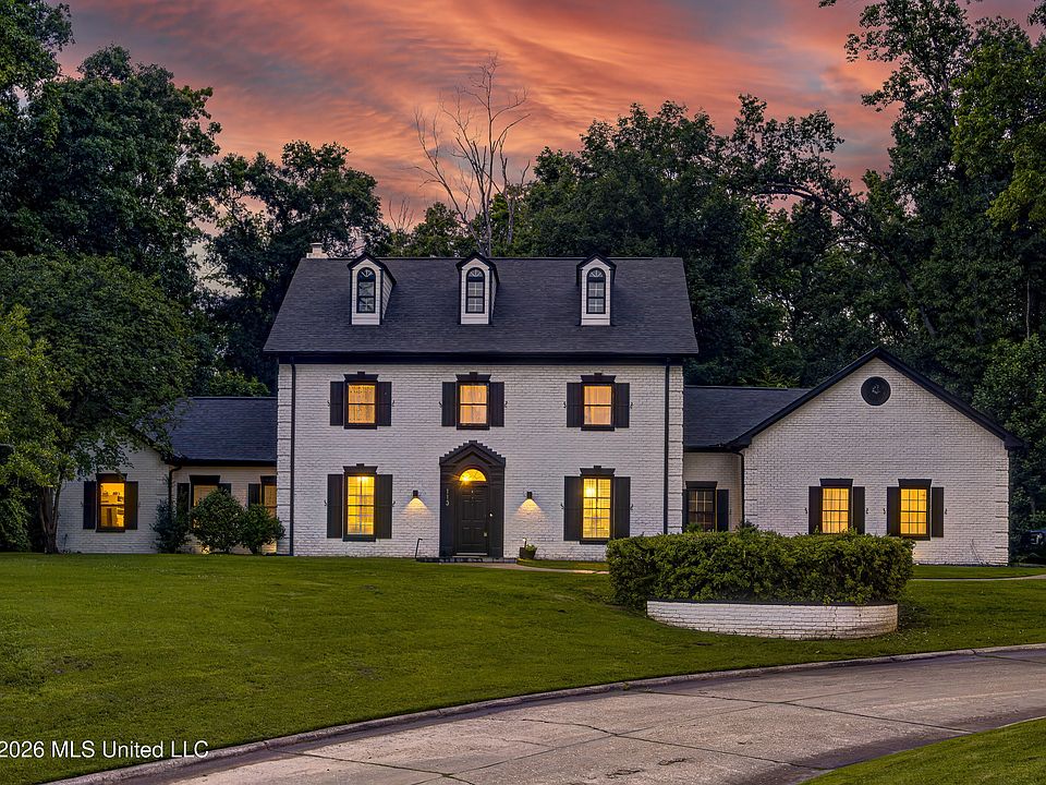 1st image of 113 Woodstock Dr