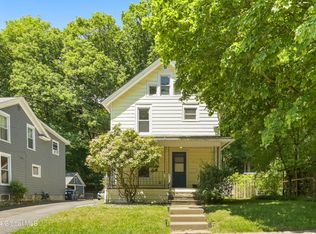 15 Woodside Ave, Oneonta, NY 13820