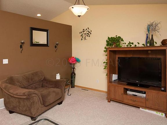 3rd image of 3042 7th Ave N