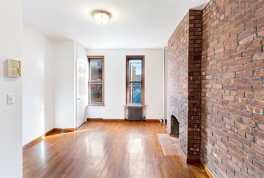 1st image of 13 Cornelia St APT 4A