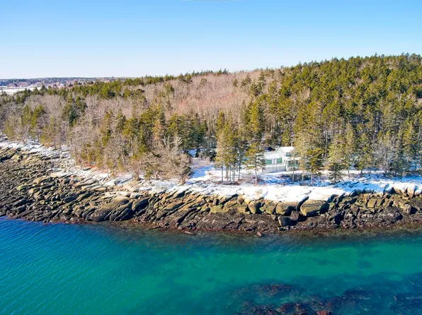 40 Maple Street, South Thomaston, ME 04858